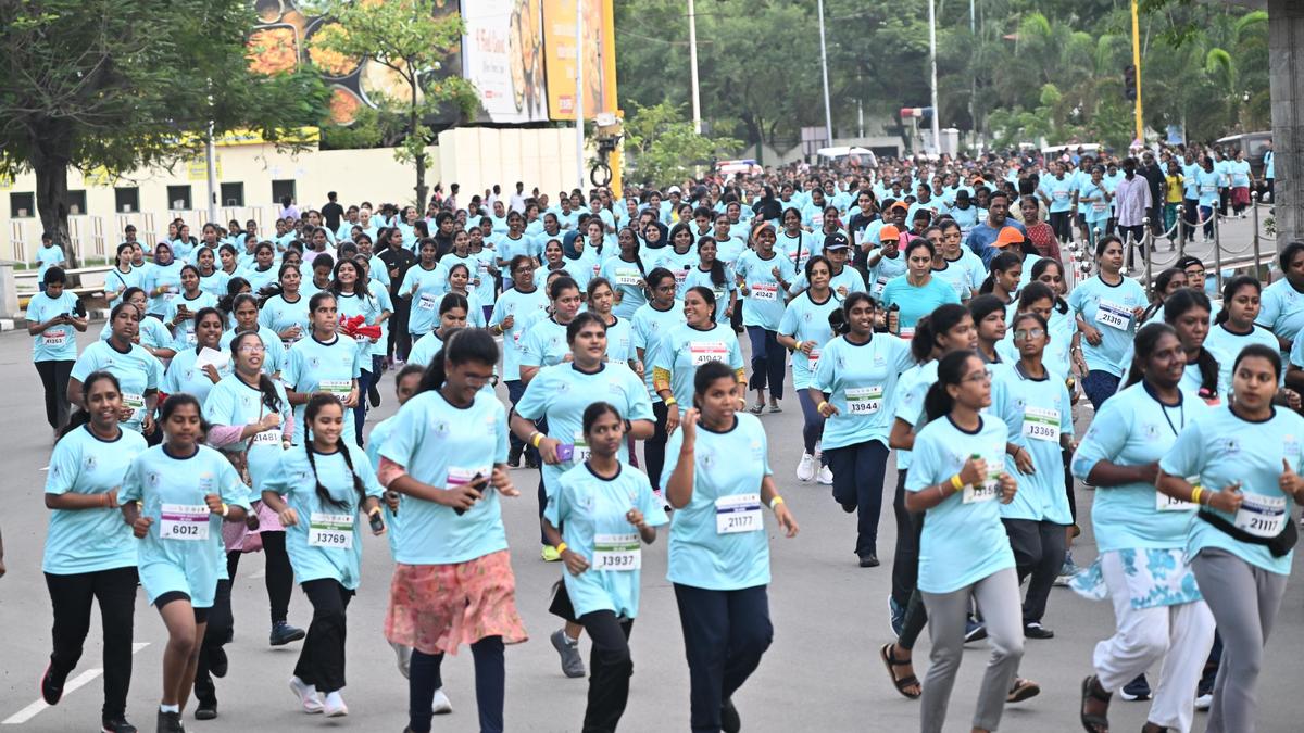 Singapenn marathon held in Chennai for awareness of cervical cancer