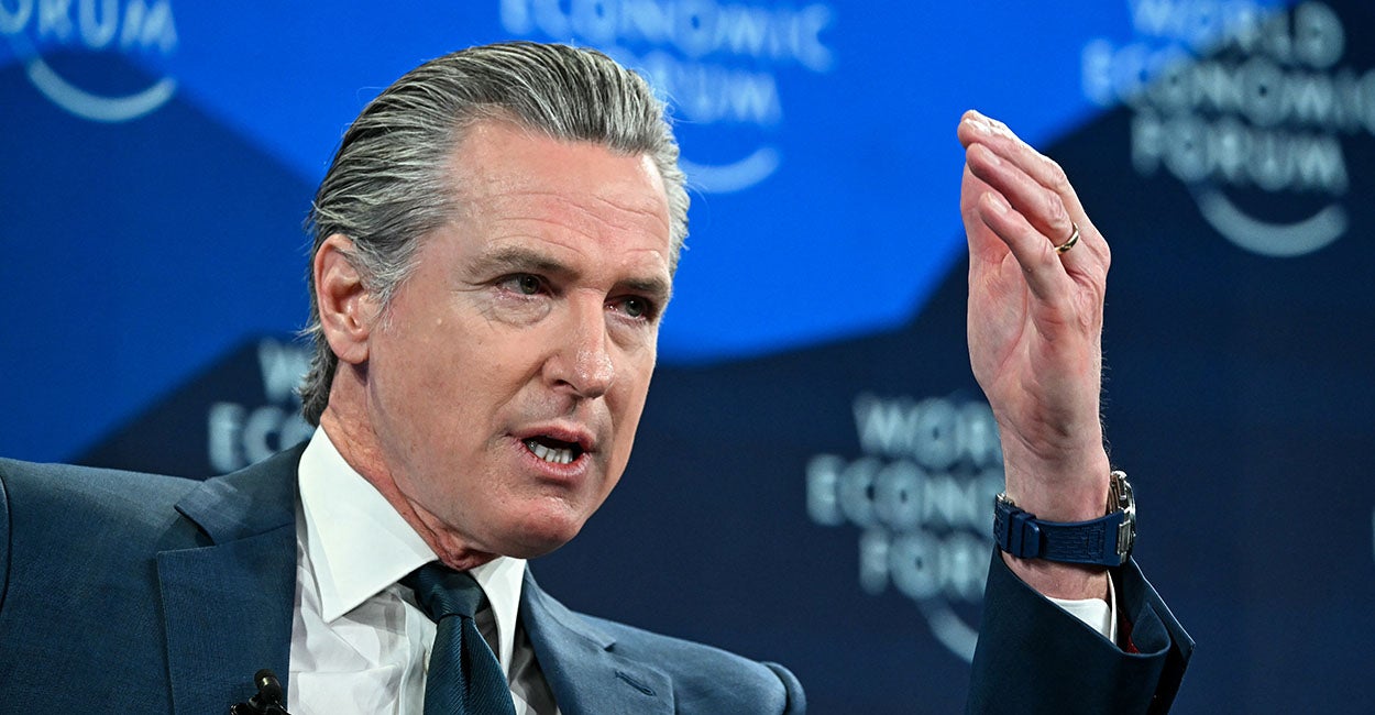 7 Extreme Democrat Attacks on ICE Help Explain Why Americans Are Losing Their Minds