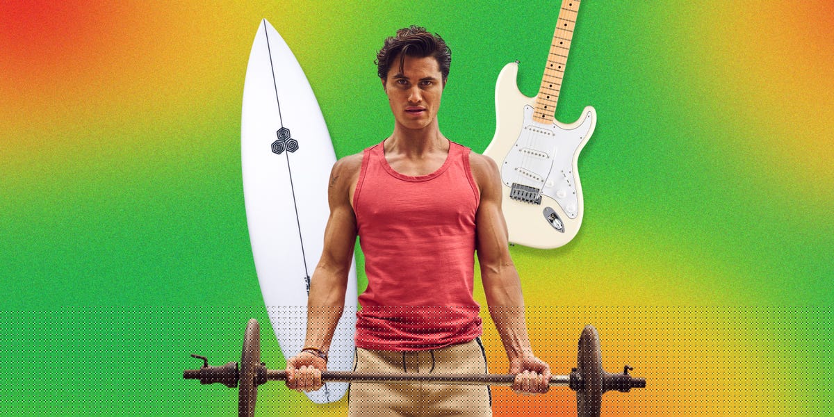 This On-the-Go Training Tool Is How Actor Chase Stokes Stays Fit on Set