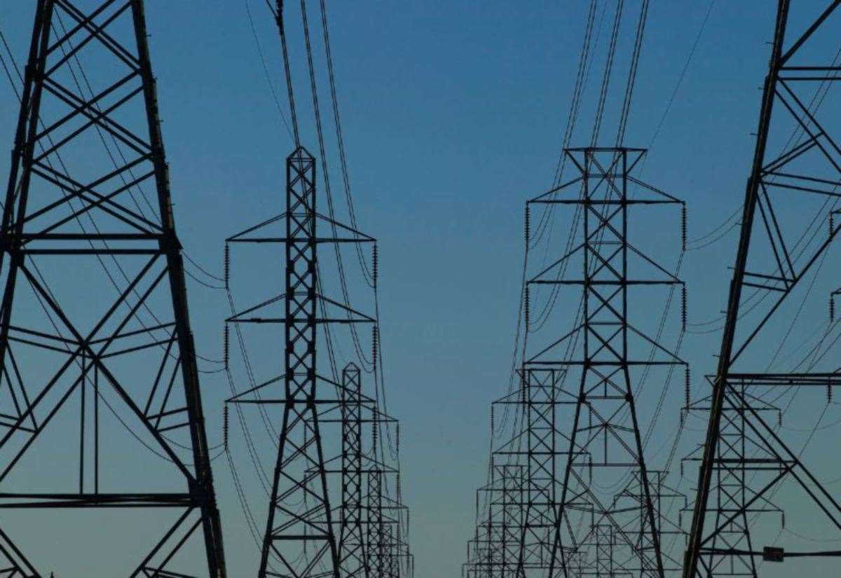 Households living near new pylons to save thousands of pounds on bills