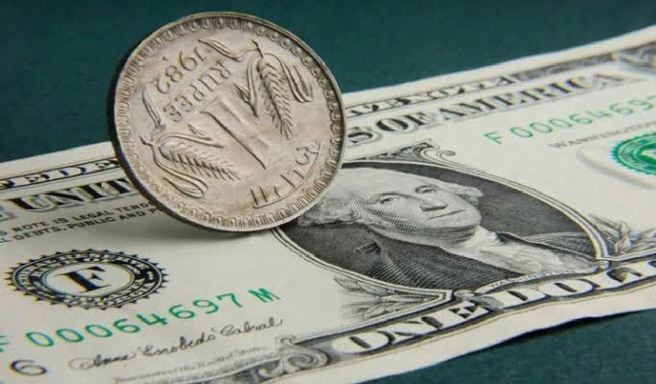 Rupee slips 9 paise to 95.17 against US dollar in early trade