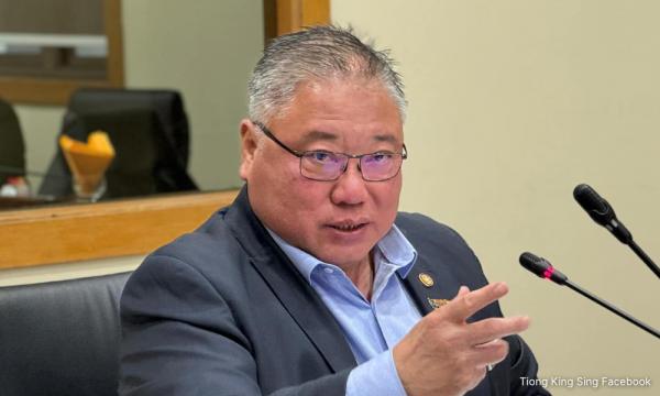Tiong: Dinner with alcohol was industry-hosted, not by govt