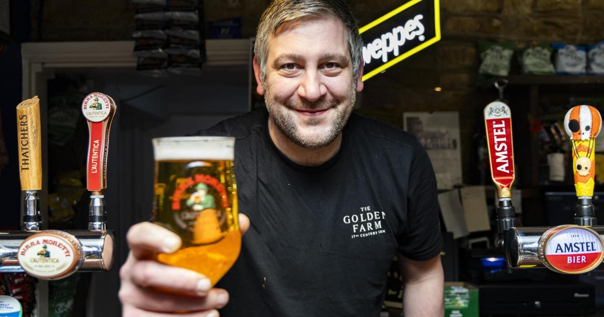 Liam Gallagher invited to Cirencester pubs as he issues message to town
