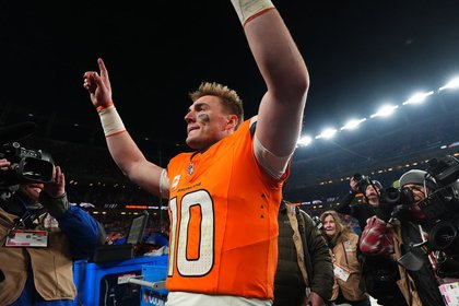 Broncos' Bo Nix says his broken ankle won't affect his offseason or hinder him once it heals
