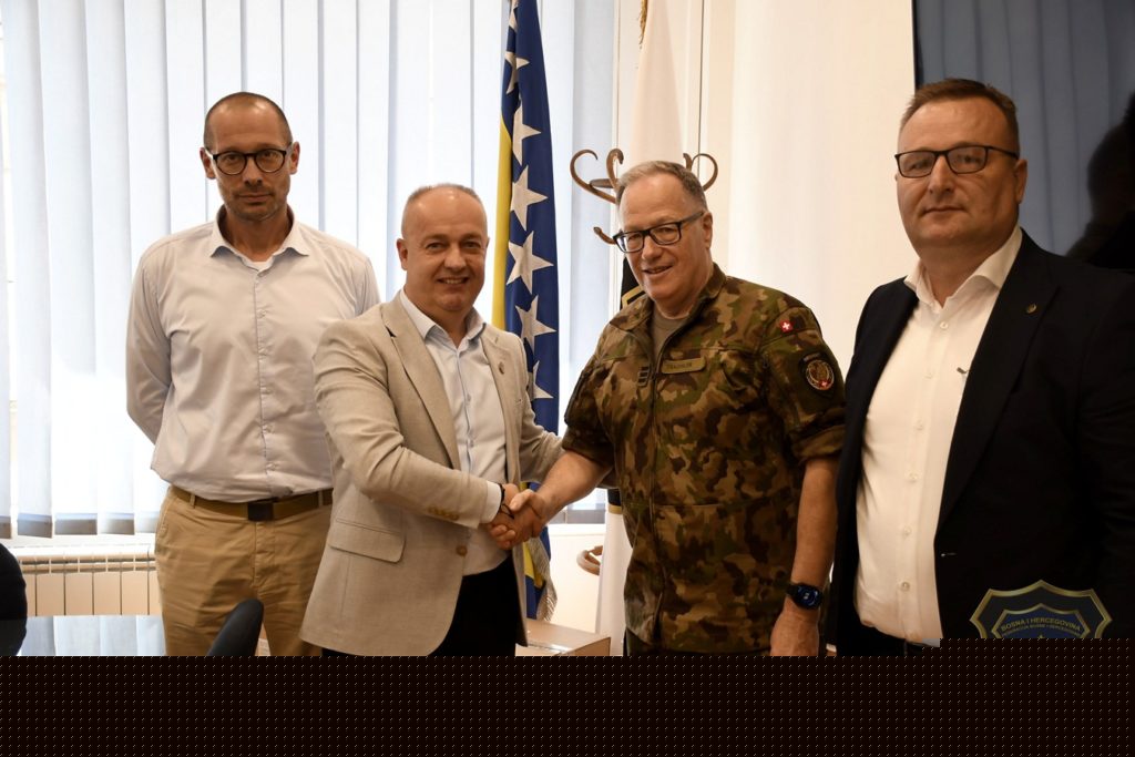 Donirana oprema u cilju unapređenja mjera kontrole naoružanja u FBiH