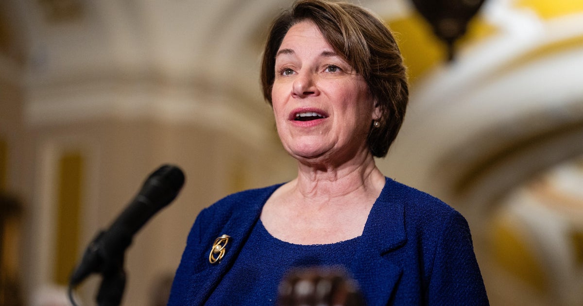 Sen. Amy Klobuchar announces run for Minnesota governor