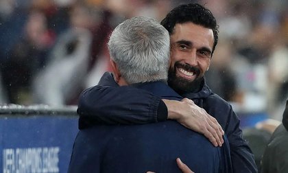 Mourinho se fue a por Arbeloa tras el partido y se lo dijo en el túnel sin ninguna TV delante: "Me he pasado 3 pueblos"
