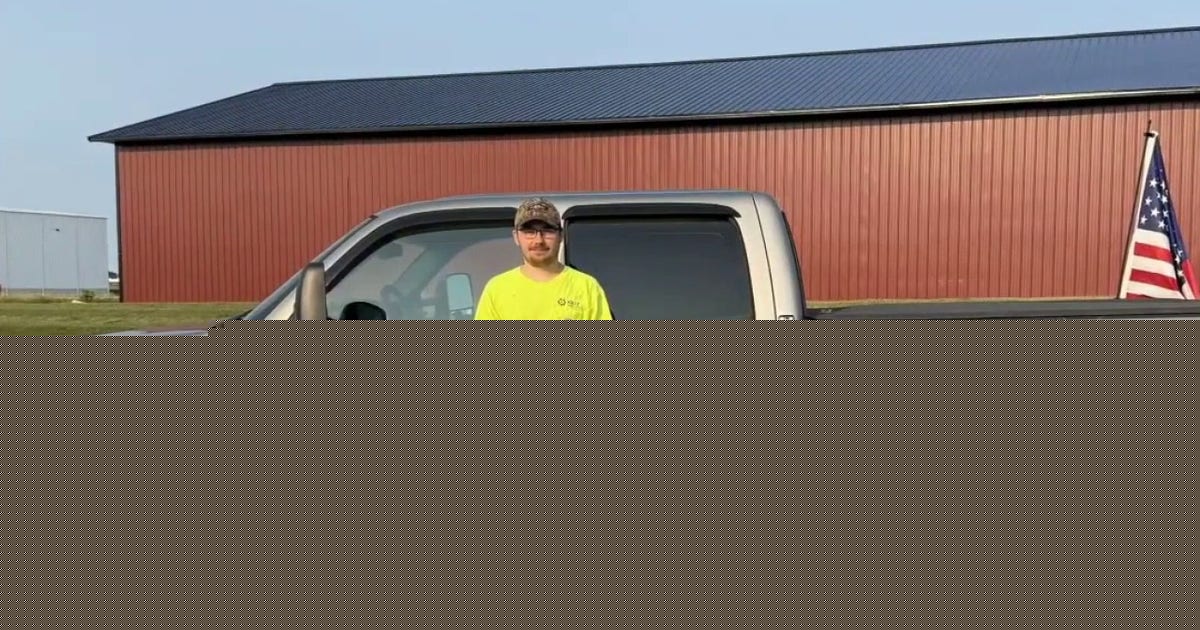 Brown County company pauses work to clear storm debris in Menasha
