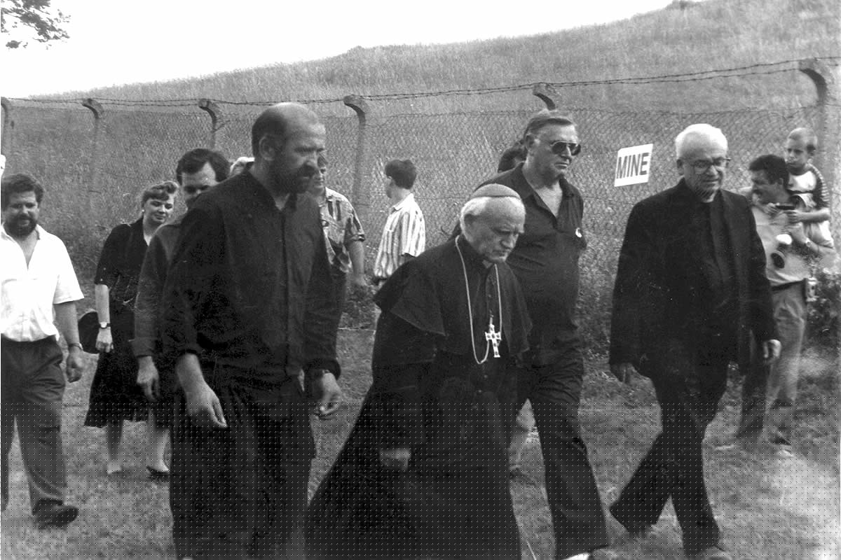 GOVORI NAM SLUGA BOŽJI FRANJO KUHARIĆ I neprijatelje nam je ljubiti