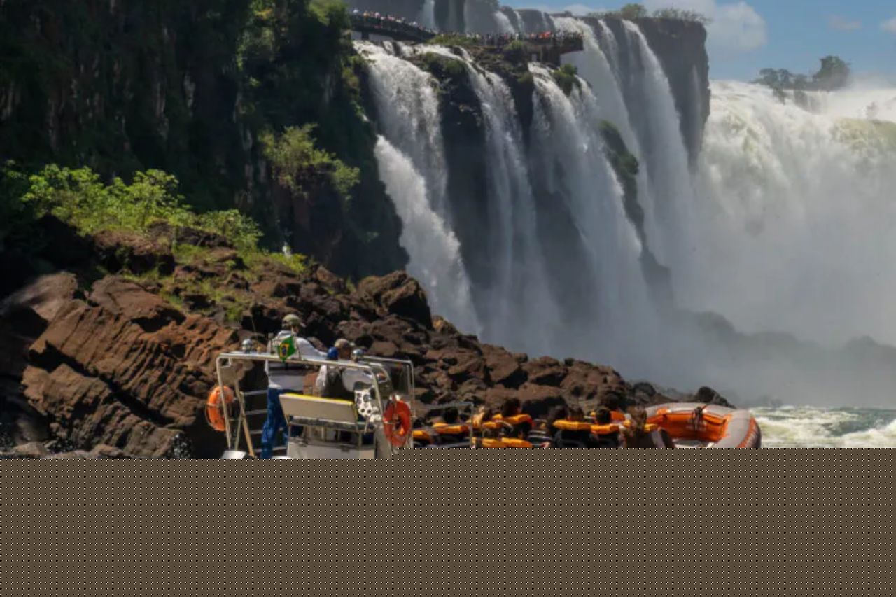Dutch tourist dies during Iguazu Falls boat ride in Brazil