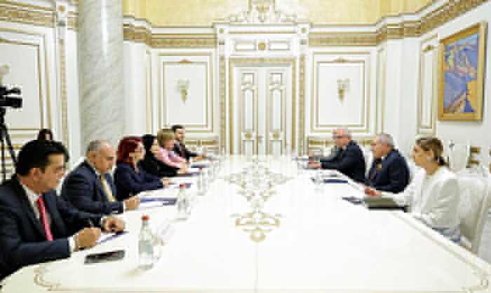 Pashinyan Meets with Ambassadors of Arab States Accredited to Armenia