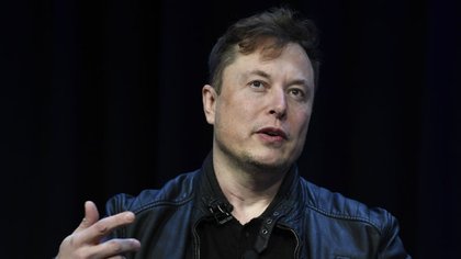 Musk SpaceX ve Tesla'yı birleştirmeyi değerlendiriyor
