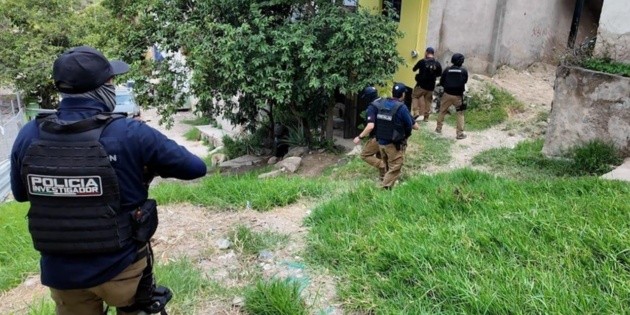 Catean casa en Zapopan por presuntos indicios de fraudes telefónicos (VIDEO)