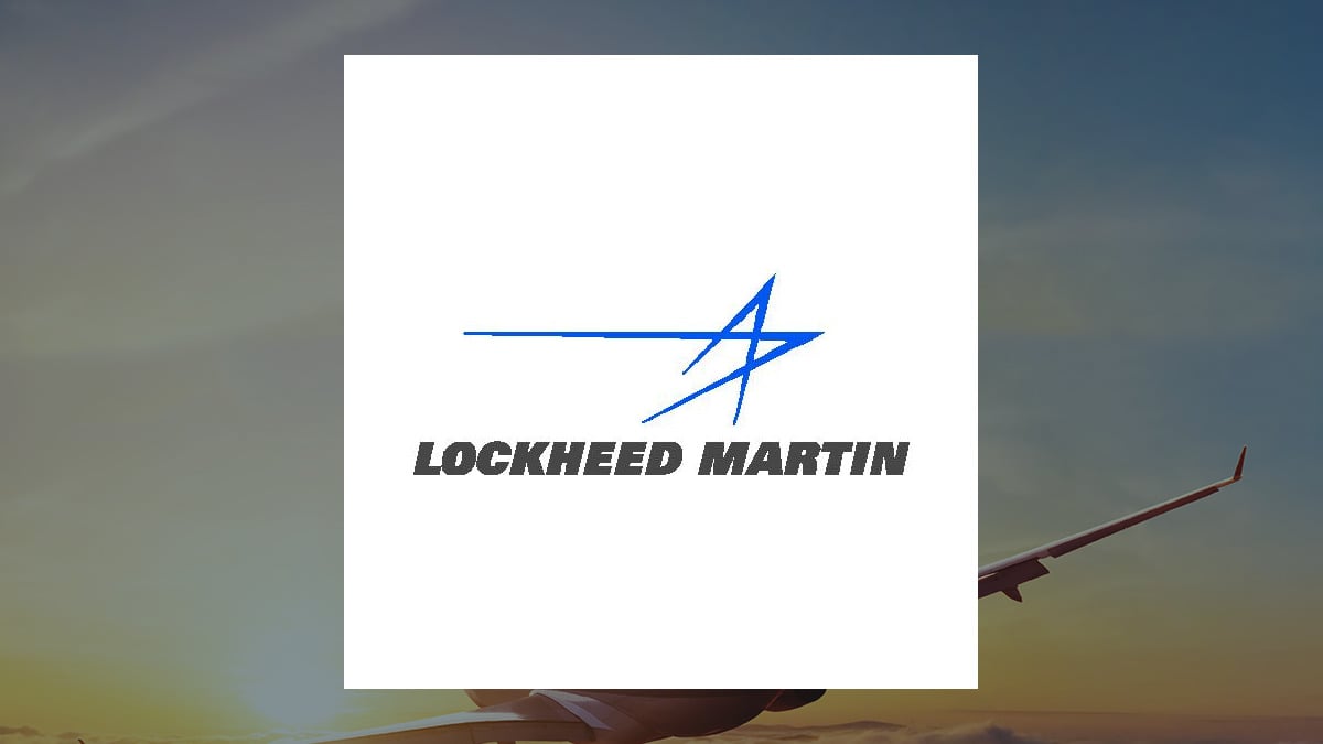 Lockheed Martin (NYSE:LMT) Trading Down 2%  – What’s Next?