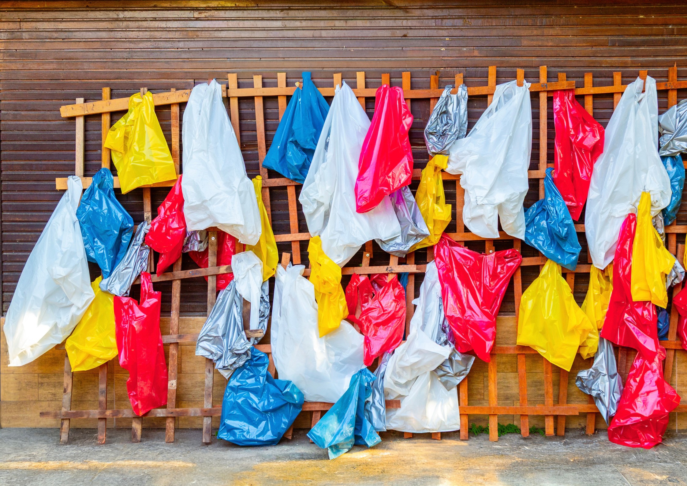 Galeria do Poste, em Niterói, ocupa  rua inteira para festejar seu aniversário; saiba como tudo começou