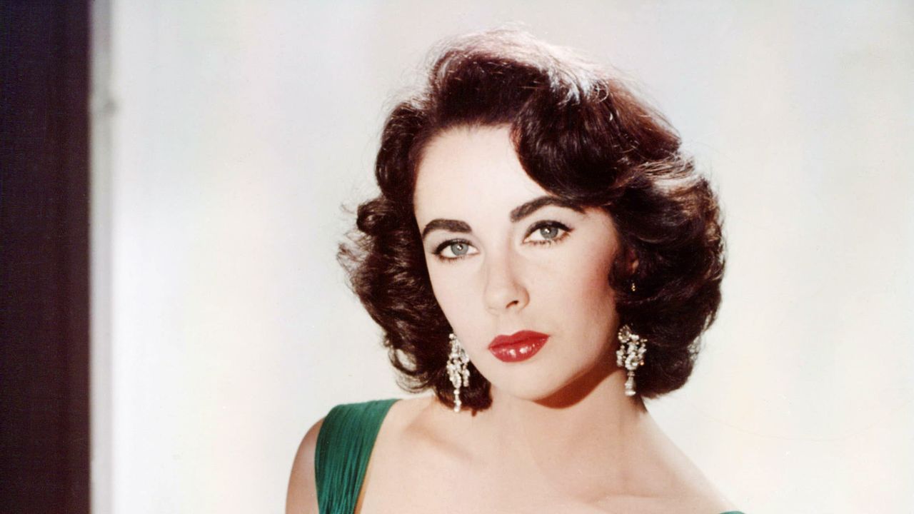 Revealed: the rocky, romantic history behind Elizabeth Taylor's ‘Taj Mahal’ necklace as it's worn by Margot Robbie on the Wuthering Heights red carpet