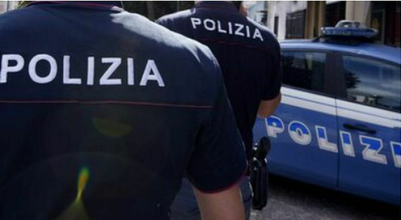 Agguato nell'hinterland est di Napoli: feriti due giovanissimi, caccia al commando