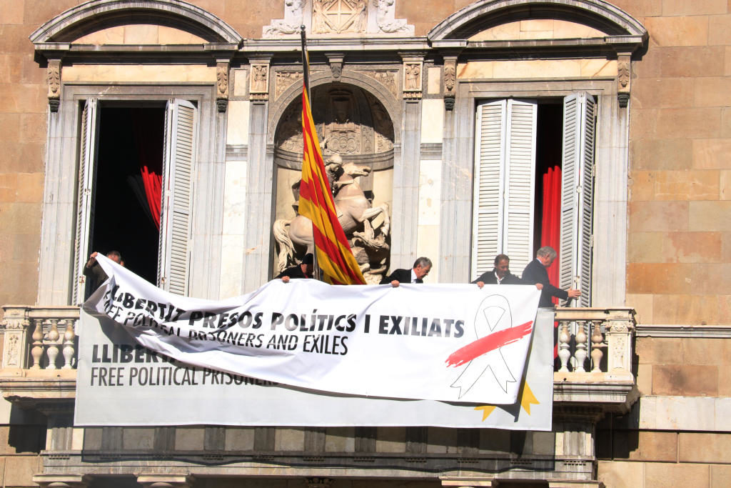 El TEDH demana a Espanya si va violar els drets del president Torra per la pancarta dels presos