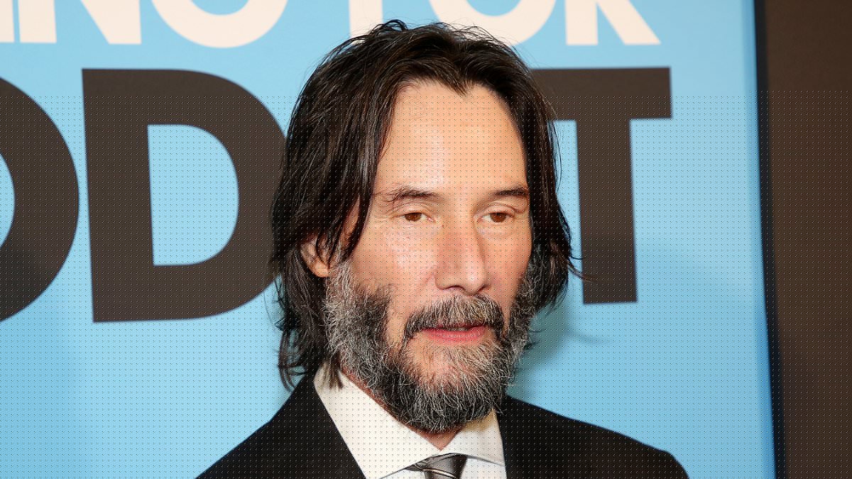 Keanu Reeves, 61, sparks concern at theater before 'stiff' Waiting for Godot performance