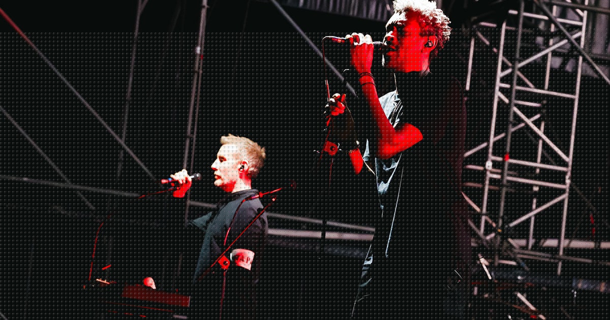 Massive Attack barred from returning to Singapore after flag display