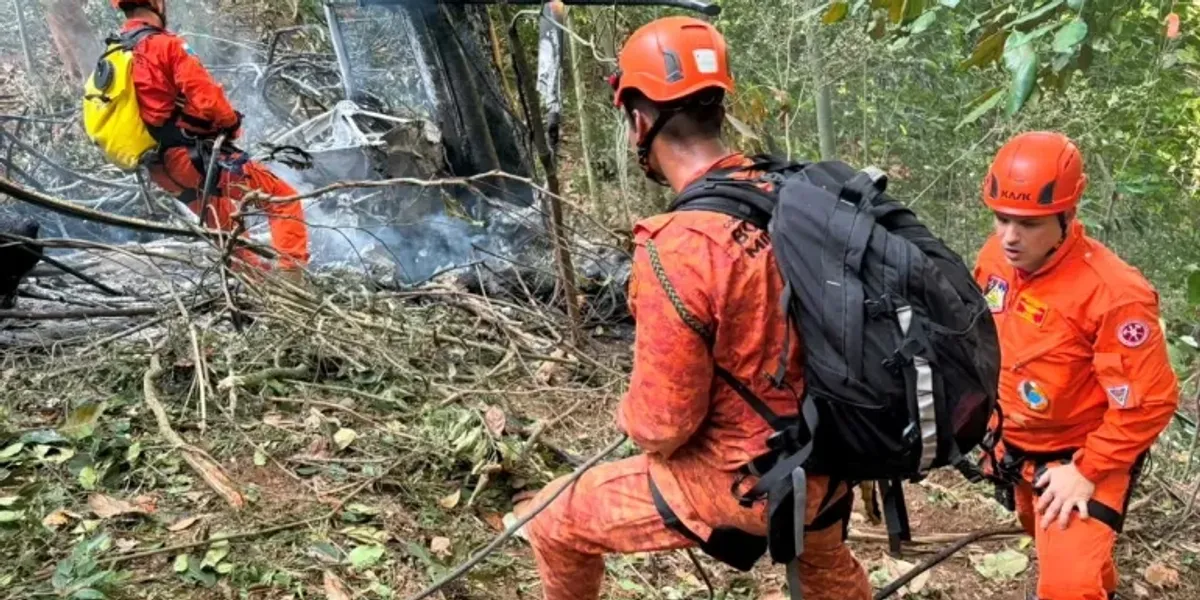 Rrëzohet helikopteri me turistë në Brazil, asnjë i mbijetuar - u gjetën të djegur