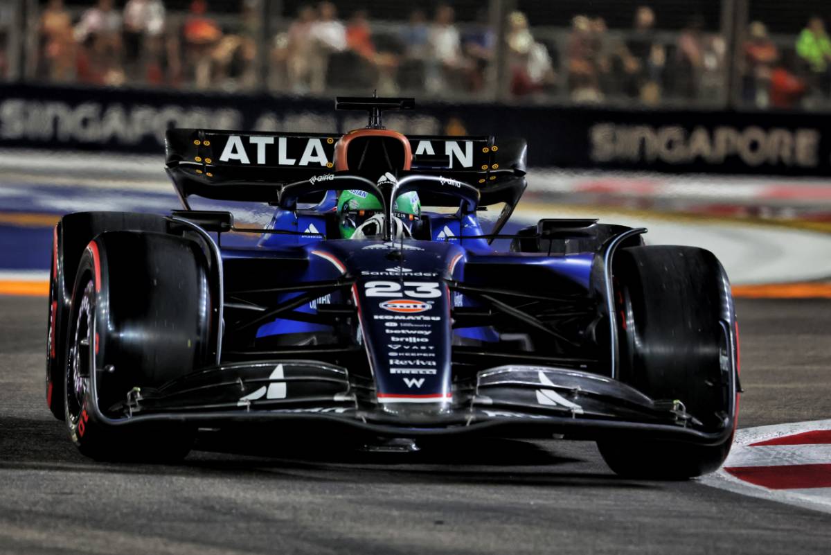 Williams cars disqualified from Singapore GP qualifying!