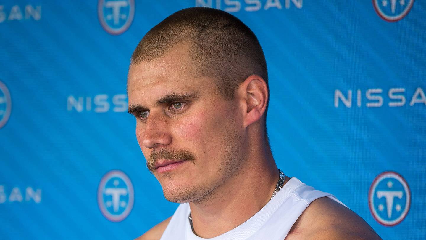 Titans' linebacker surplus could put Cody Barton in the middle of it all