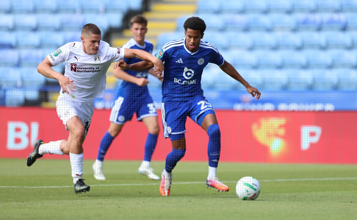Man Utd leading Arsenal in the race for League One teenager