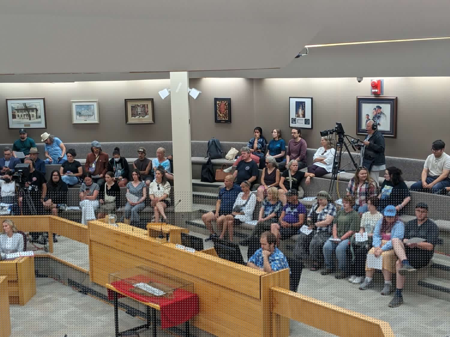 Sault city council supports data centre framework, rejects moratorium