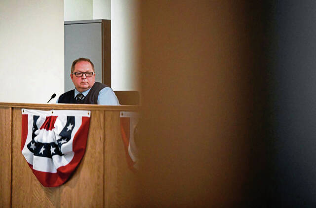 Editorial: Should prison board say more about warden’s leave?