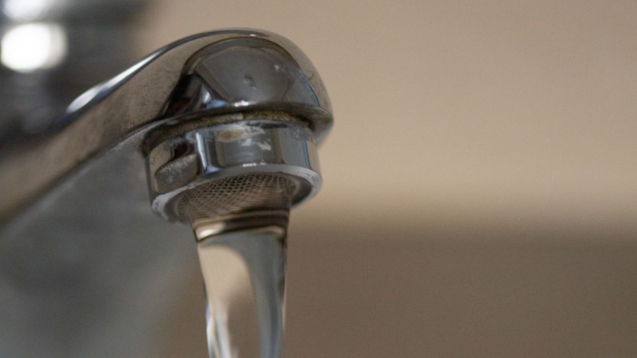 City urges residents to cut water use as Cape Town consumption rises