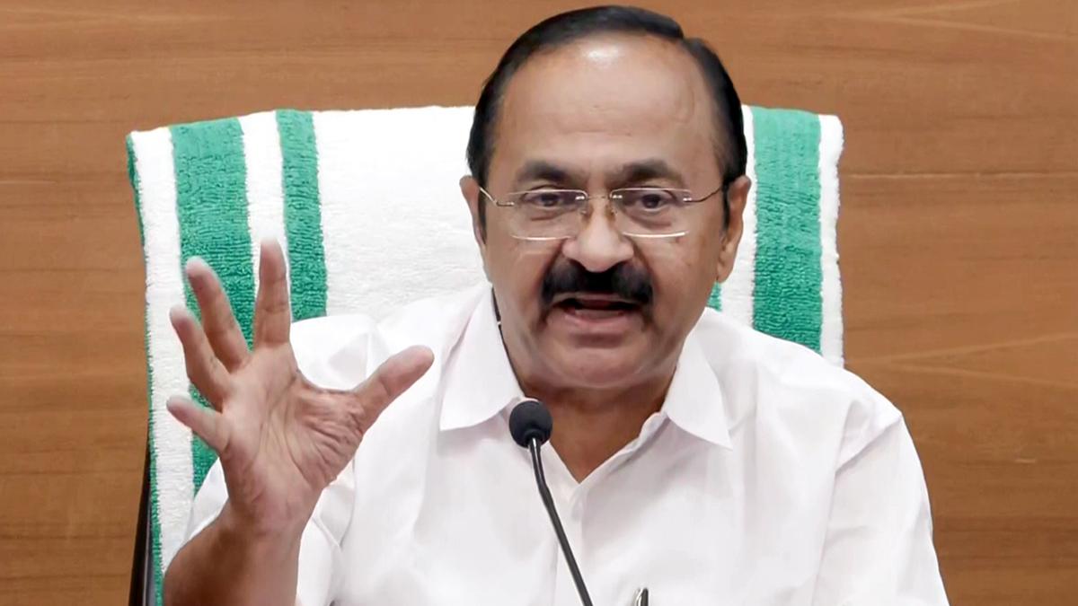VD Satheesan defends helicopter trip; calls meal controversy 'disrespectful'