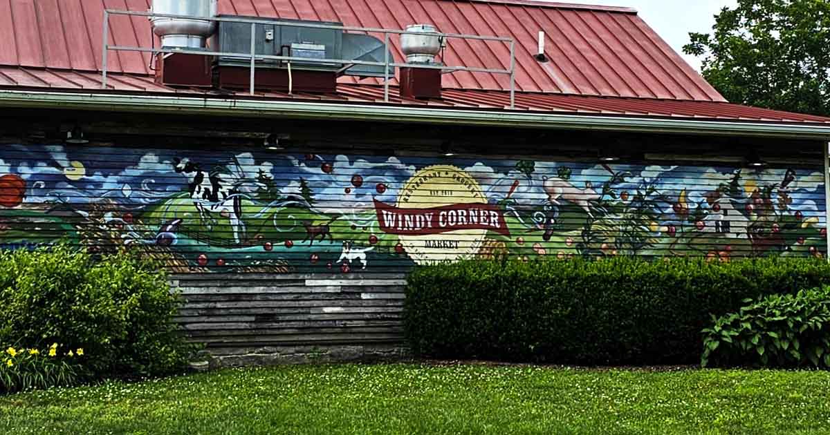 This Homey Restaurant In Kentucky Has A Mouth-Watering Po Boy Sandwich Locals Keep Talking About