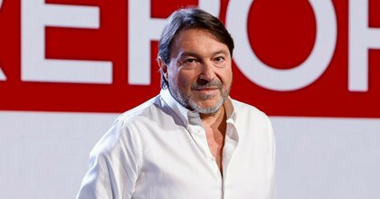 “Vivo, ormai da anni, con la sensazione che possa accadermi qualcosa. Ma siccome non voglio paralizzarmi uso la tecnica del trapezista. I miei figli? Mi chiedono di mollare, ma non posso”: parla Sigfrido Ranucci