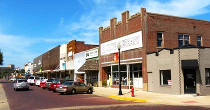 10 Small Towns In Missouri Where You Can Live Simply Without Breaking The Bank