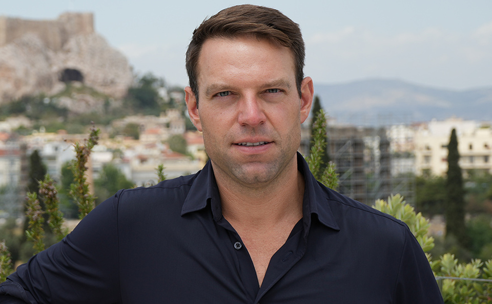 Στέφανος Κασσελάκης: «Θέλω τα παιδιά που θα φέρουμε στον κόσμο να μεγαλώσουν σε μία κοινωνία που δεν θα βάζει εμπόδια στα όνειρά τους»