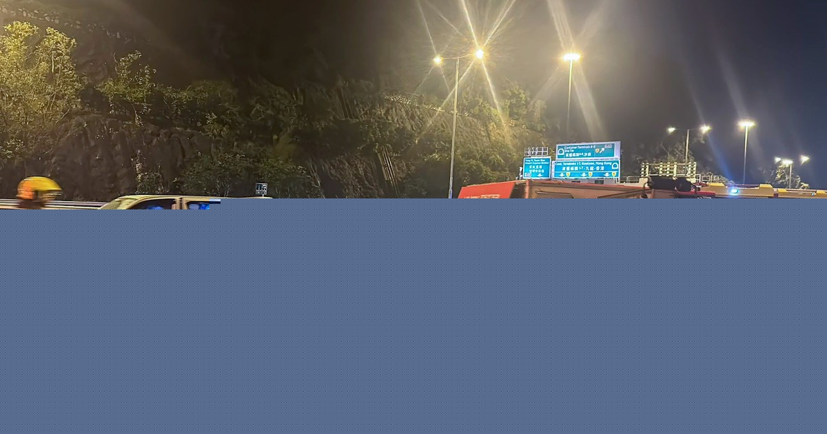 Transport authorities order probe after crash paralyses traffic on airport link