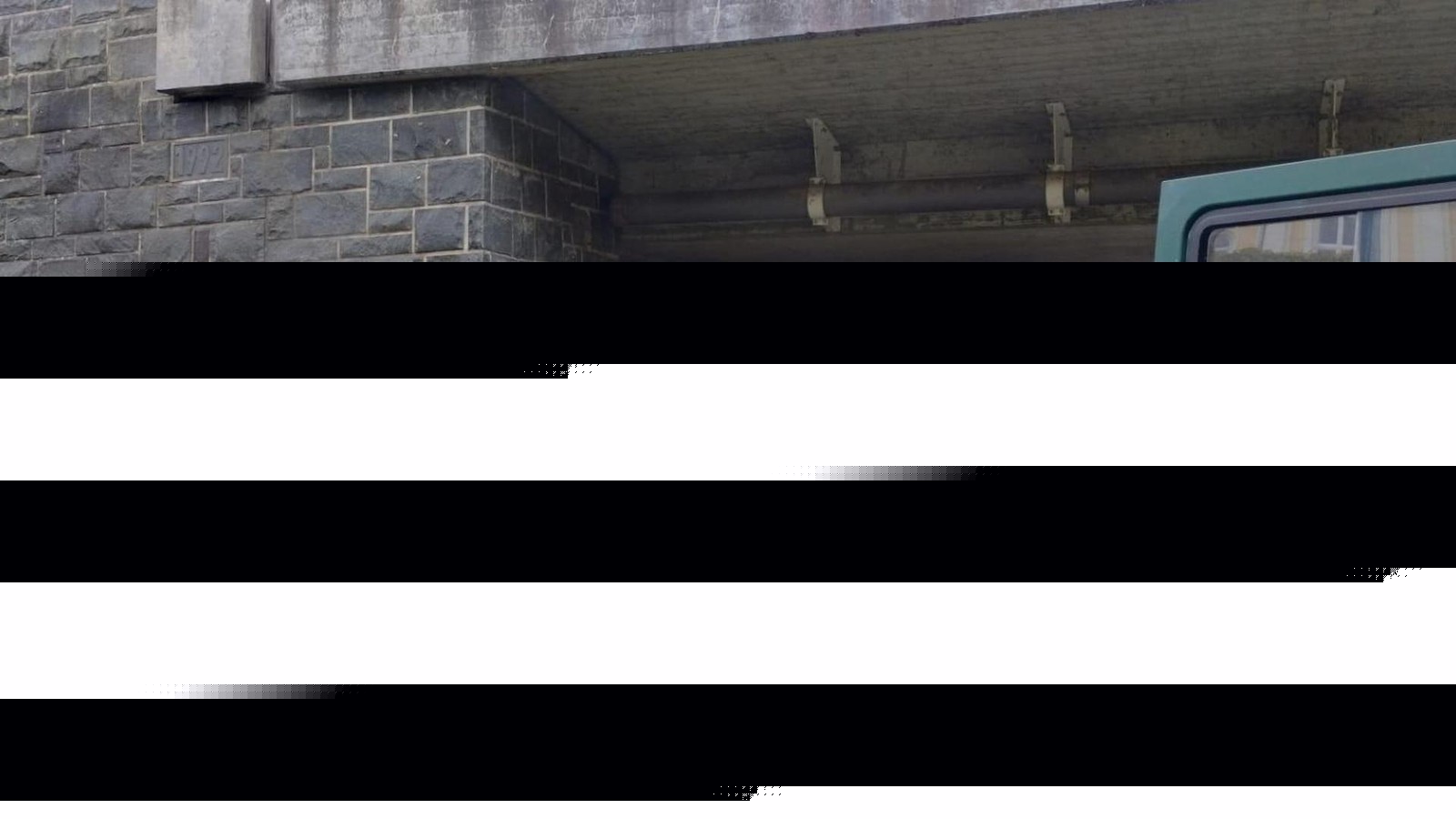 Politisches Graffiti an der Schlossbrücke, zwei Mal Betrug im Kreis Greiz