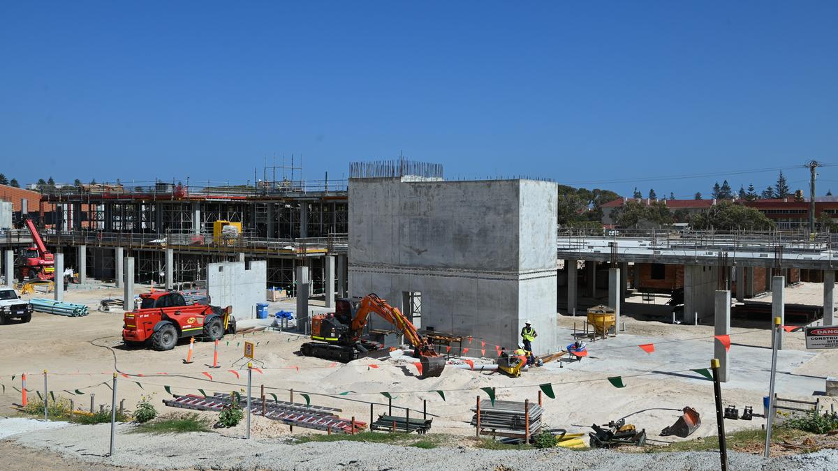 Geraldton petition calls for MRI, CET and PET scanners as health funding and hospital delays spark concern