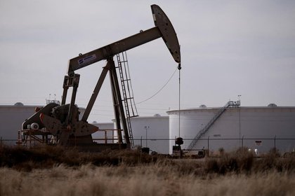 Oil prices rise for a third day on increasing concerns of Iran attack