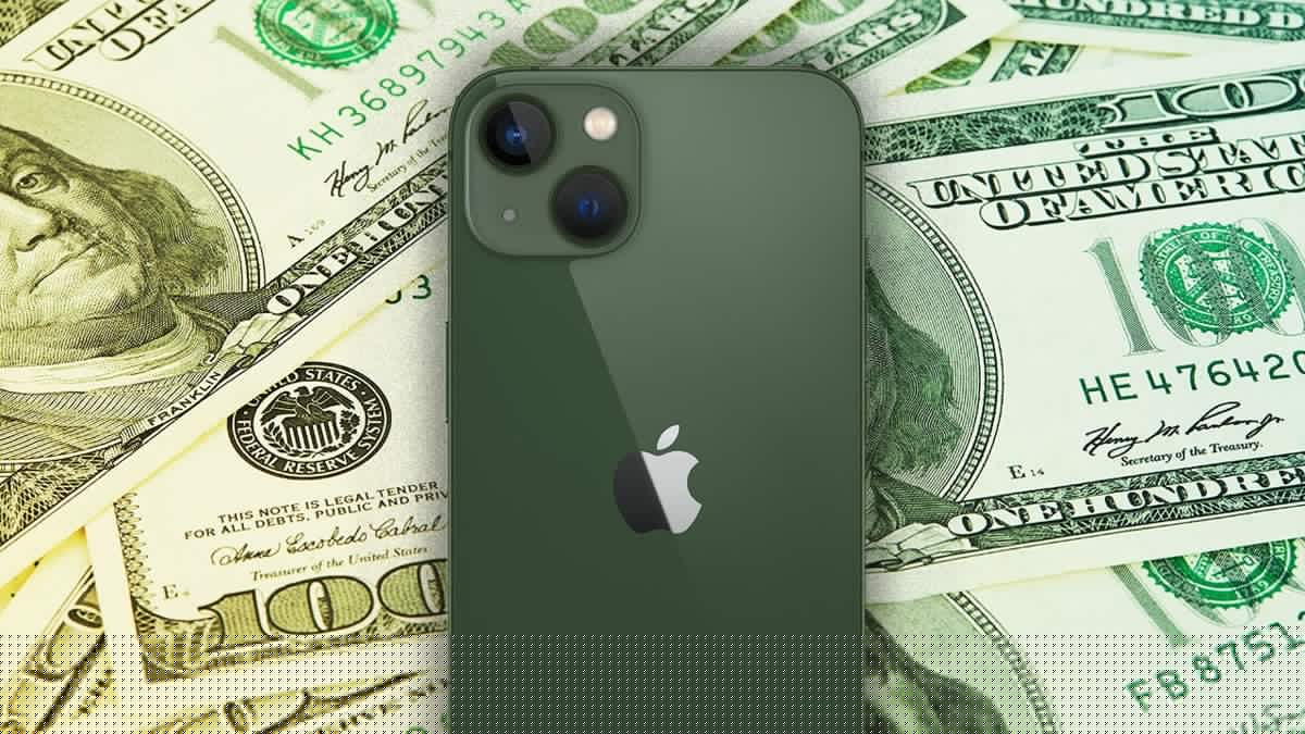 Apple Boosts Trade-in Values Ahead of iPhone 18 Pro Release. Do This to Get the Most Money for Your Old Phone