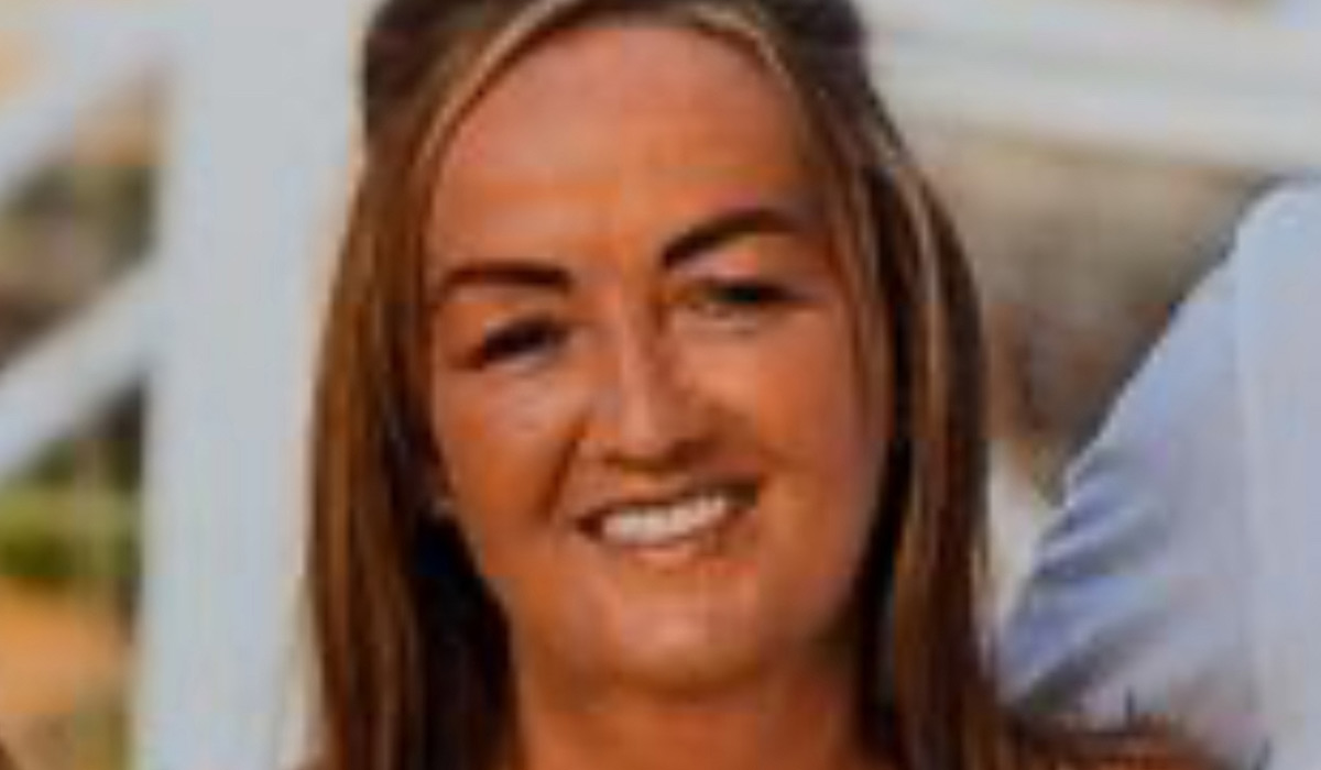 Woman electrocuted as she held charging mobile phone in bath