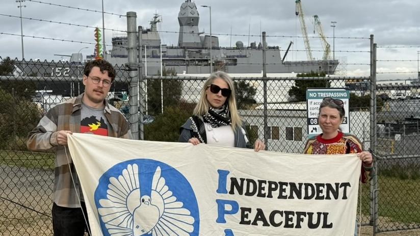 Award-winning American filmmaker visits Rockingham to warn of potential environmental impacts in AUKUS deal