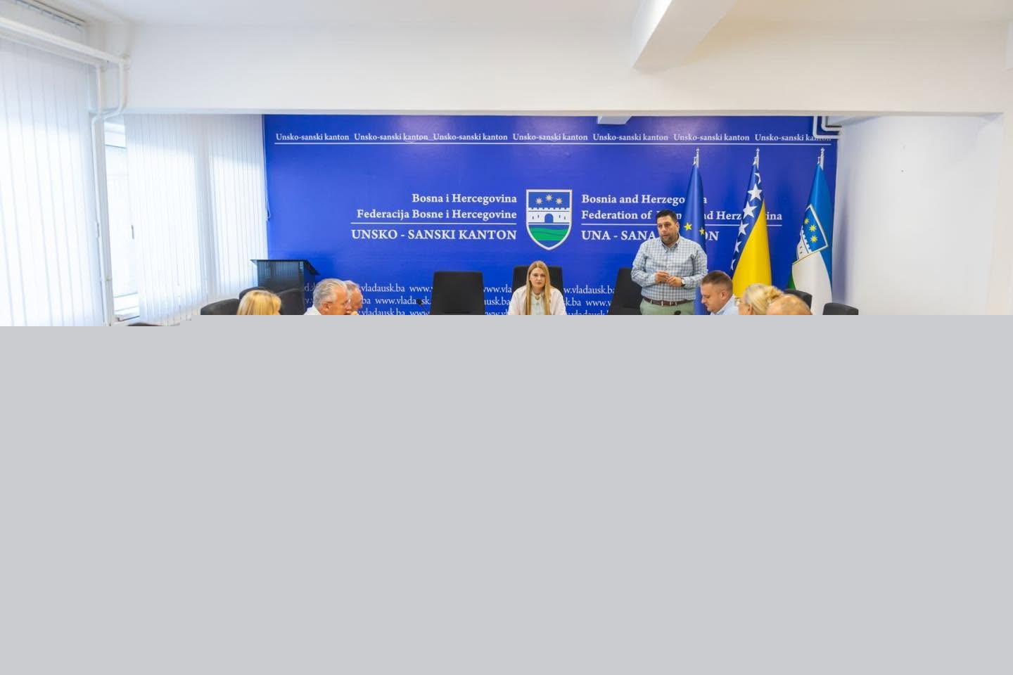 Potpisani ugovori vrijedni 294.000 KM za sufinansiranje turističkih manifestacija u USK