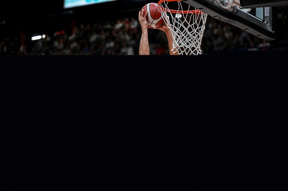 Basket, l’Olimpia Milano può arrivare ai playoff nell’Eurolega 2026? Una missione nel ricordo di Giorgio Armani