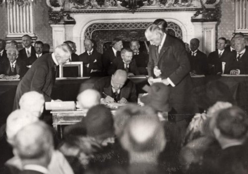 ΣΑΝ ΣΗΜΕΡΑ – 27 Αυγούστου 1928: Kellogg–Briand, η συνθήκη που θα καταργούσε τον πόλεμο