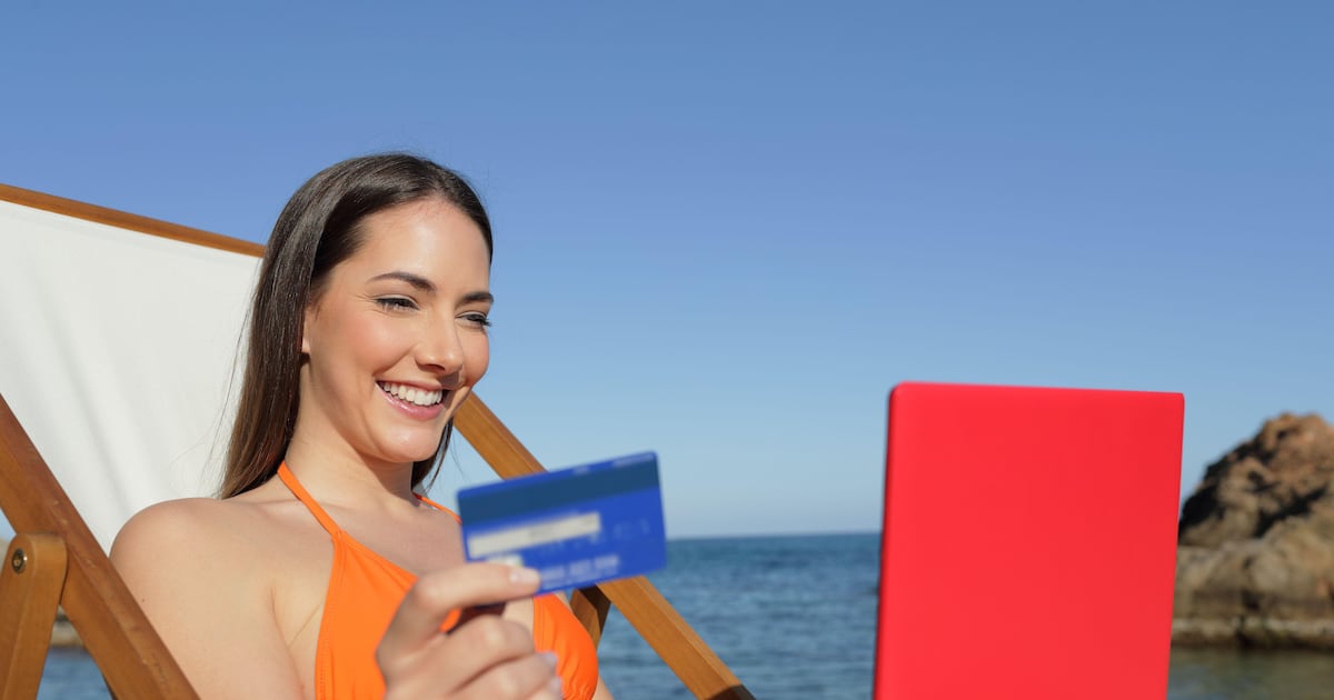 5 ways to avoid common holiday scams this summer