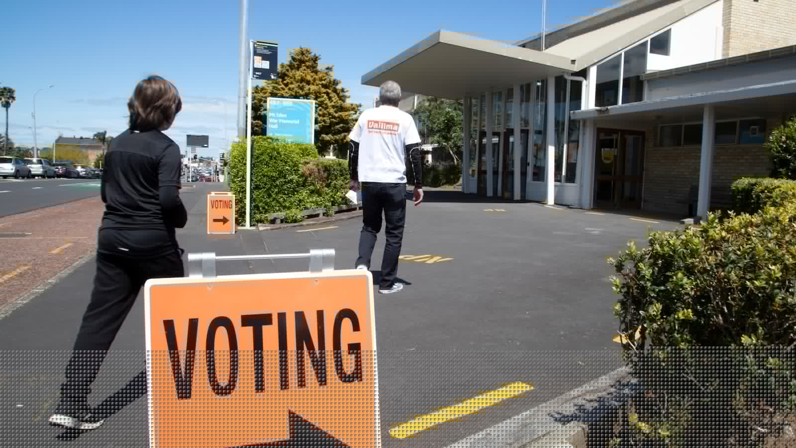 New Zealanders abroad urged to enroll for the election as new law locks out last-minute voters