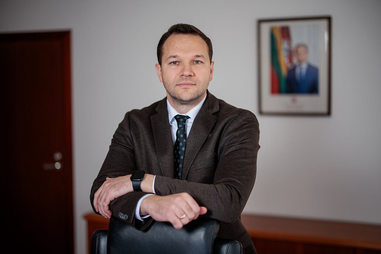Grikšas: vykdome konsultacijas dėl naujai kuriamos priemonės kovoti su balionais įsigijimo