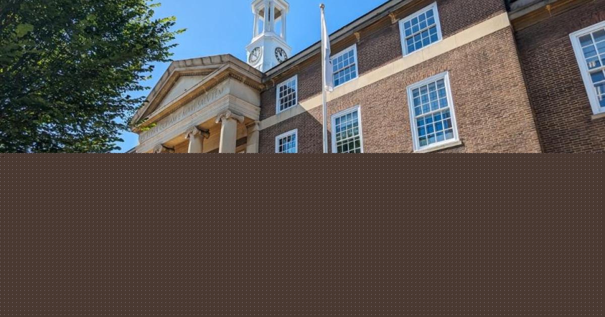 Residents have days left to apply for role deciding councillor allowances